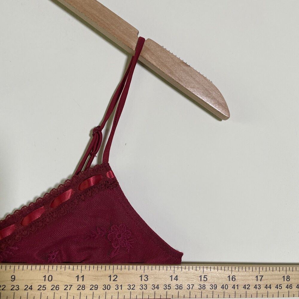 Women's Red Floral Lace Babydoll Cami Crop Top Size XS Y2K Strappy V-Neck Split - Picture 3 of 6